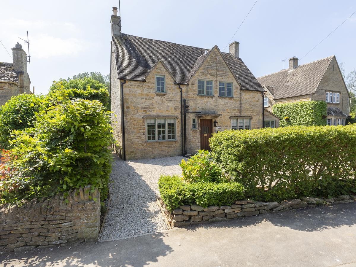 South Winds Villa Bourton-on-the-Water Exterior photo