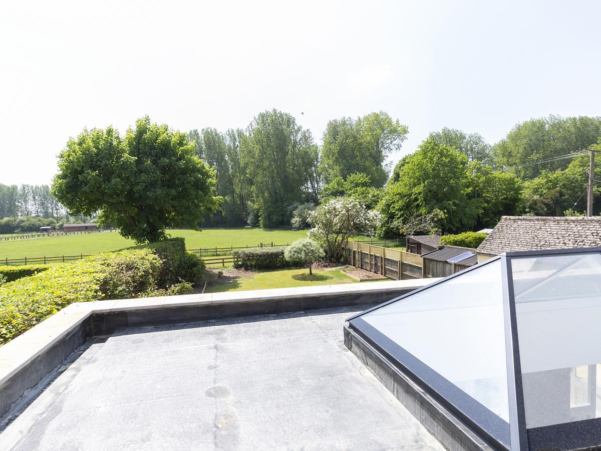 South Winds Villa Bourton-on-the-Water Exterior photo